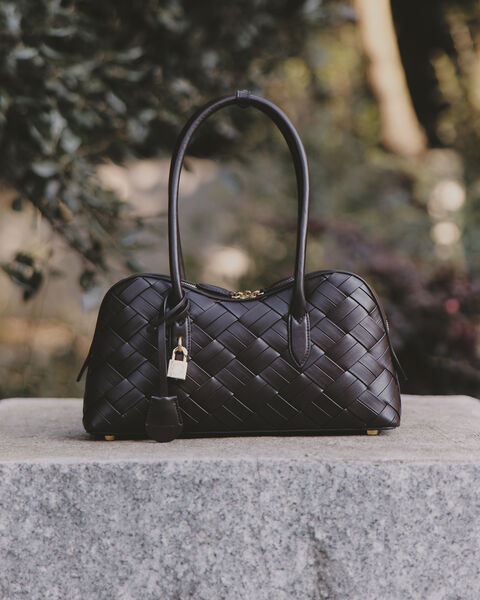 The woven Ryder bag: A masterclass in luxury without leather